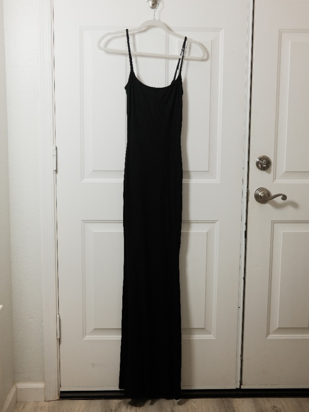 Skims Black Ribbed Knit Maxi Dress Scoop Neck Strappy Sleeveless Size M
